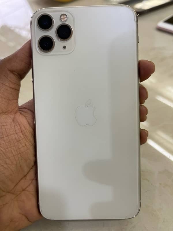 iphone 11 pro max 2