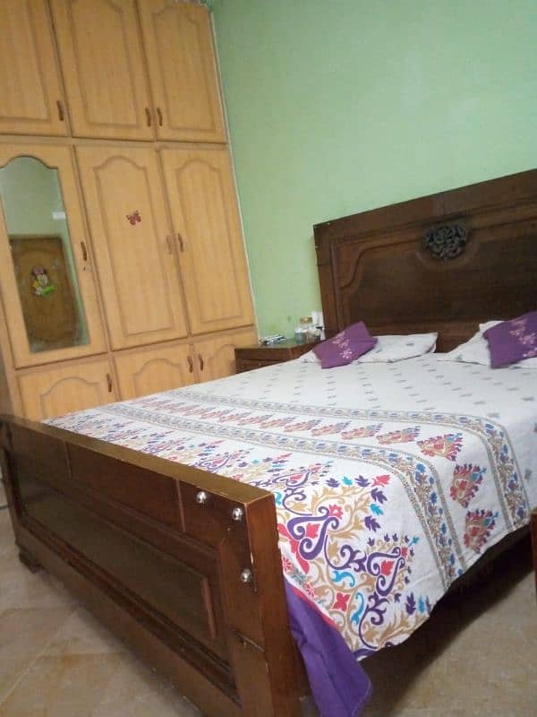 king size bed for sale 0