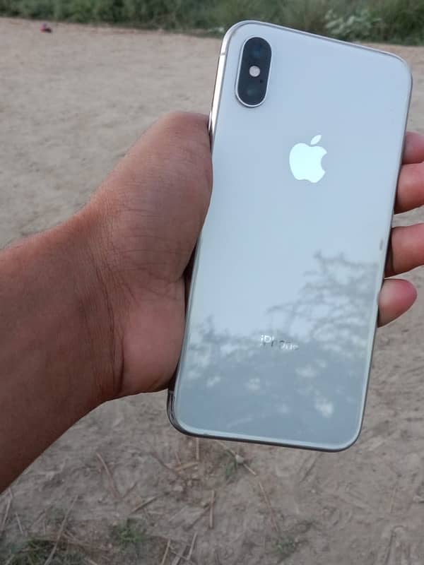 IPhone X 4