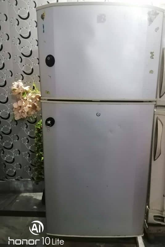 Haier Refrigerator Fridge for Sale (Modal HRF-277) 4