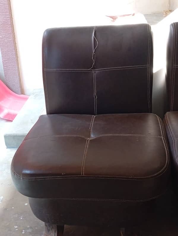 Sofa For Sale Urgenrt 3