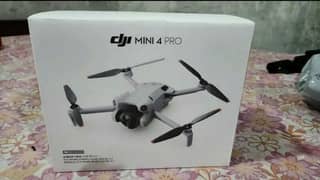 DJI MINI 4 PRO FLY MORE COMBO PACK 10/10 MINT CONDITION