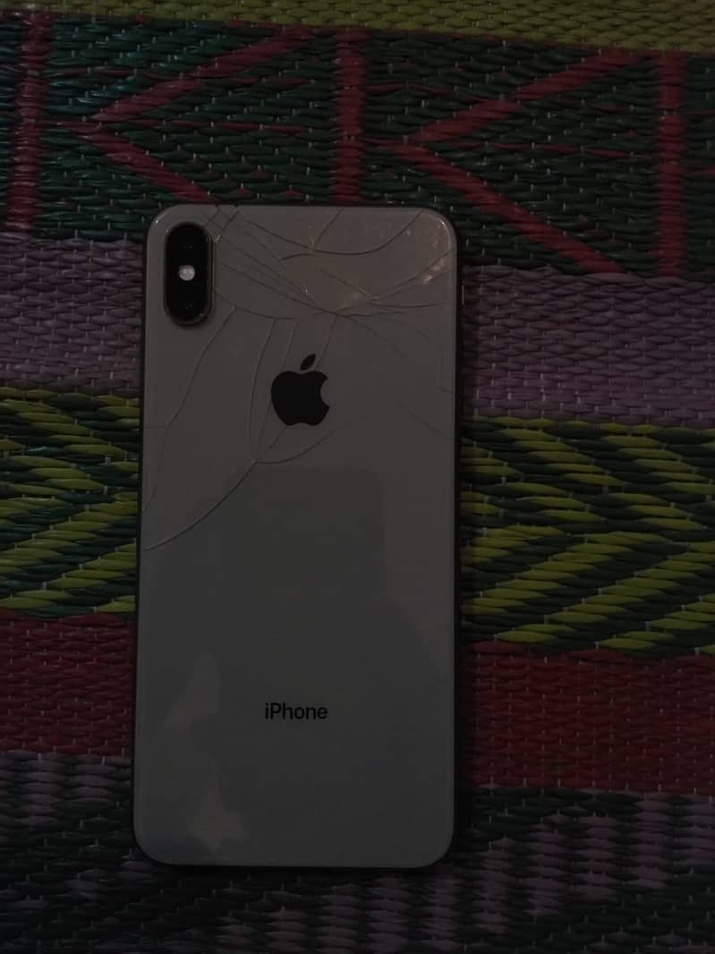 I phone xs max 0