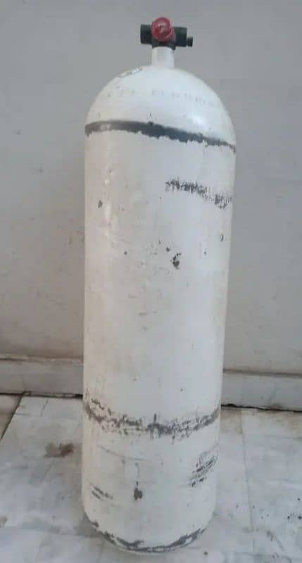 CNG Cylinder with kit 1