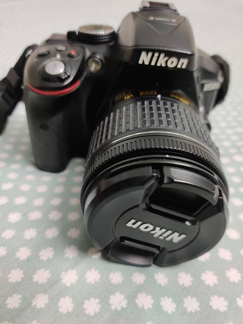 Nikon D5300 with Box 2