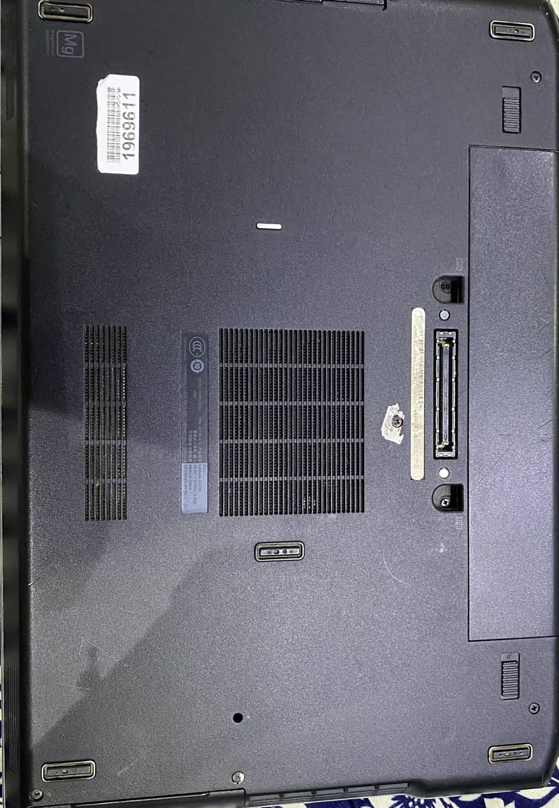 Dell laptop Latitude E6430,Core i5, third generation 4