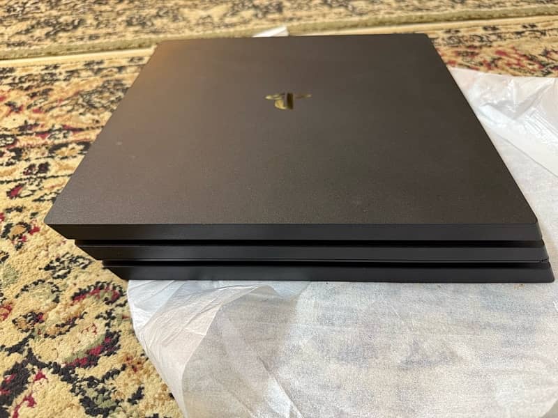 Playstation 4 pro with 2 controllers 5