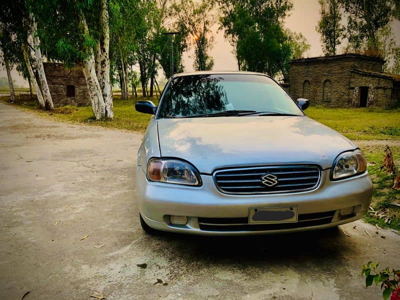 Suzuki Baleno 2003 end in mint condition 4