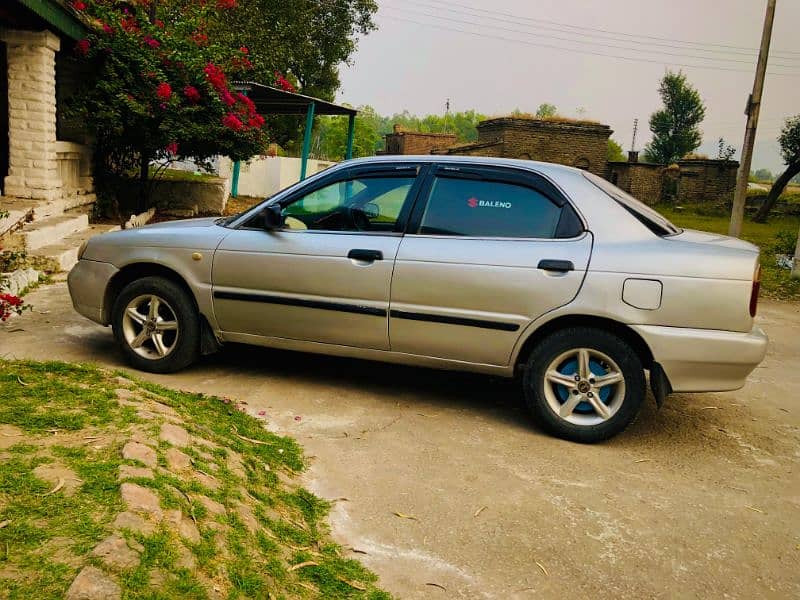 Suzuki Baleno 2003 end in mint condition 6