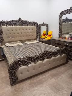 Bed,Dressing,Side tables