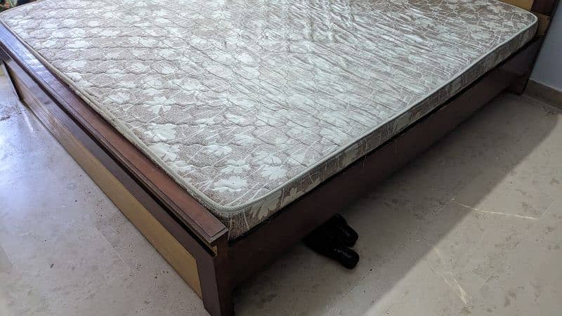 Double Bed King Size 2