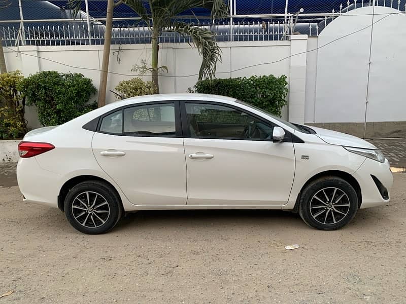 Toyota Yaris 1.3 ativ 2020-2021 6