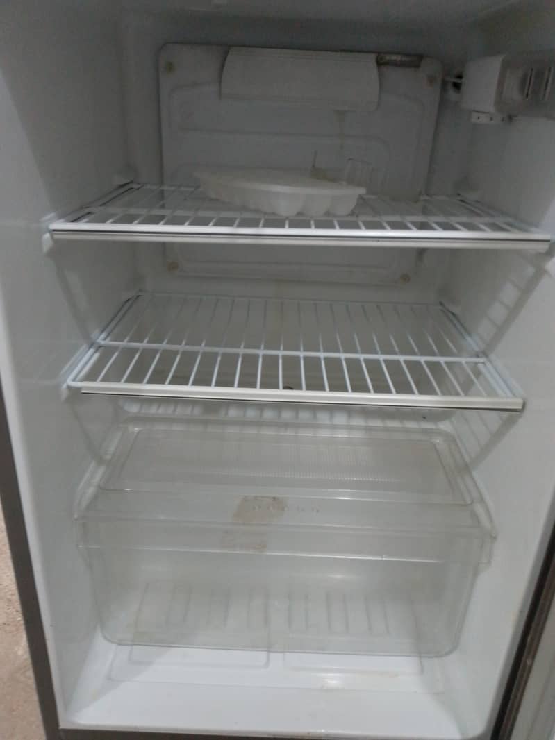 Pel refrigerator 0