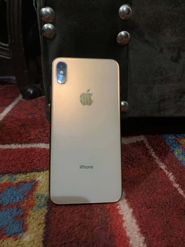 xs max 3