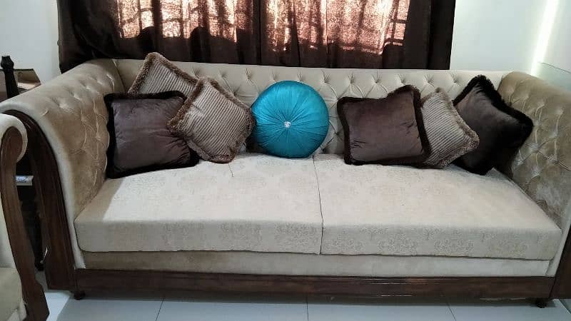 5 seater sofa for sale 0