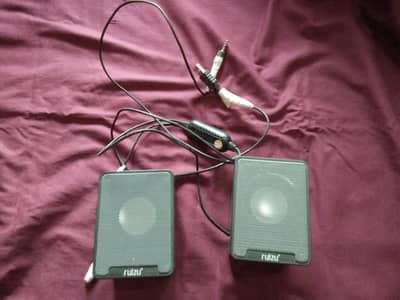 Pc and tv speakers
