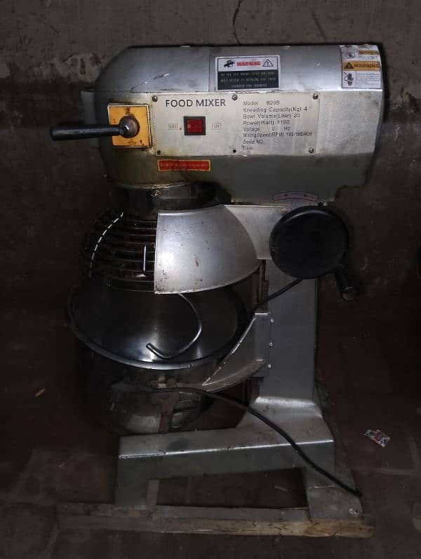 5kg dough mixer 20L bowl only one month used 4