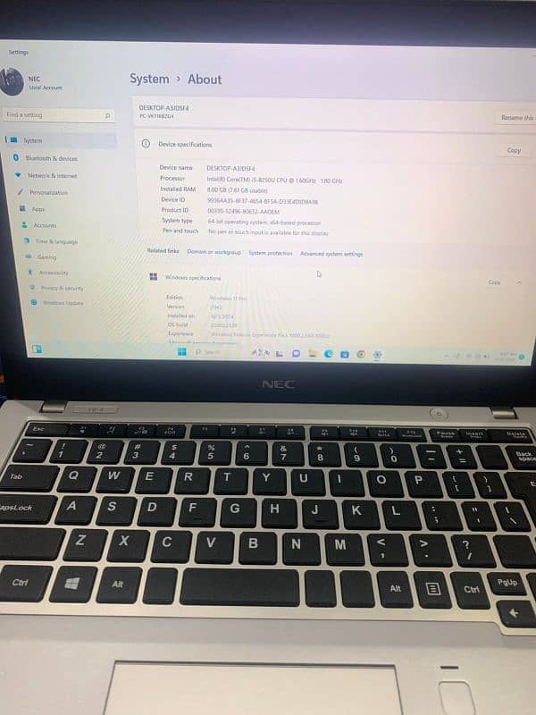 NEC Laptop versa Pro,Core i5 8th Gen. slim laptop,8GB RAM,256GB SSD 6