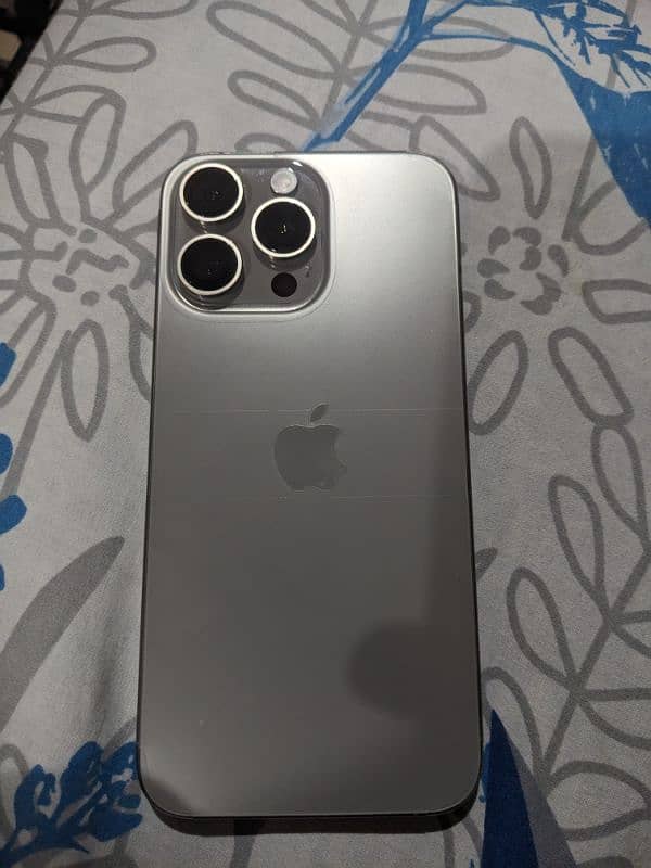 Iphone 15 pro max LLA JV 256 GB 0