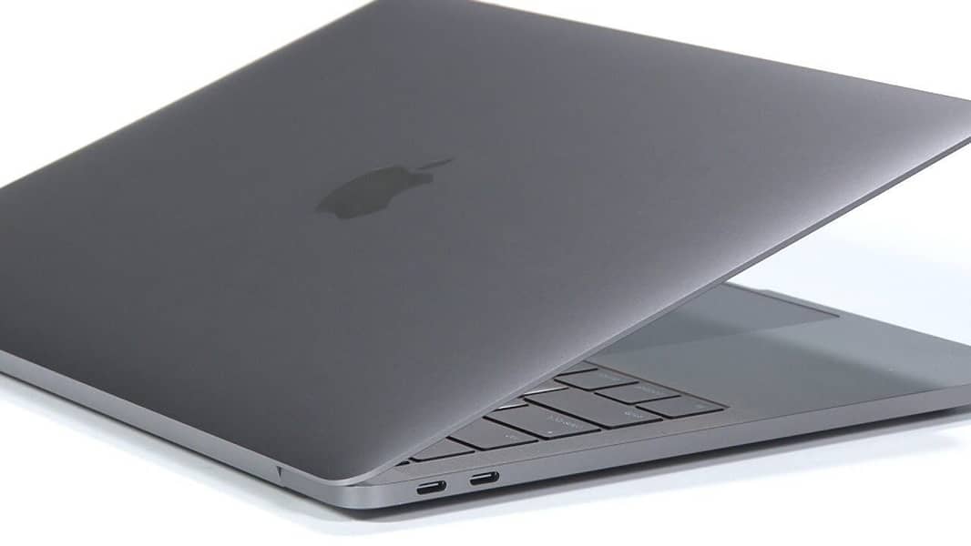 MacBook Pro 2019 | 16'' | i7 | 16 | 512 | 4gc (03354400115) 2