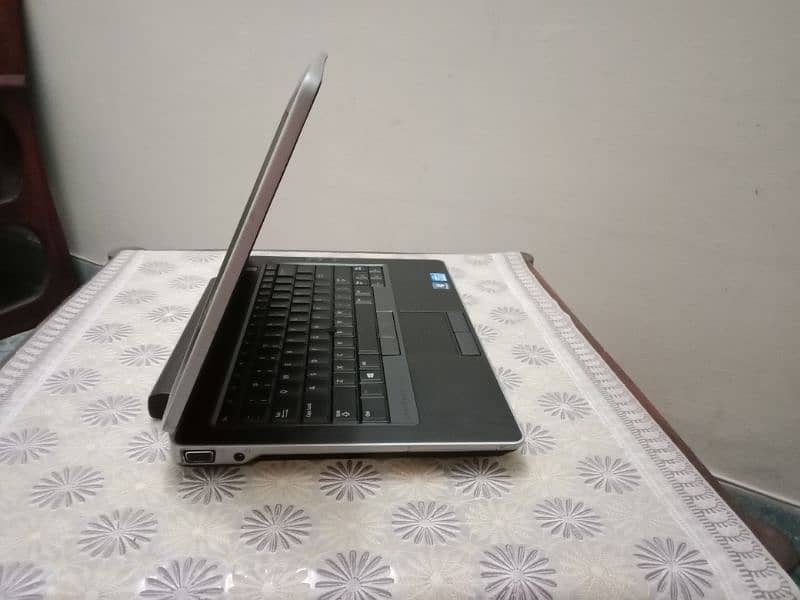 Dell Latitude E6430  Core i5 3rd gen, 9cell battery, good condition 6