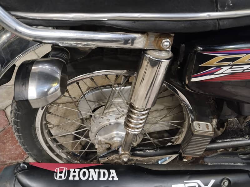 Honda CG 125 2016 3