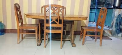 WOOD COLOUR DINING TABLE FOR SALE