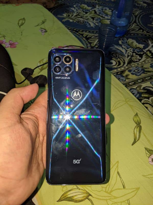 MOTOROLA MOTO ONE 5G 1