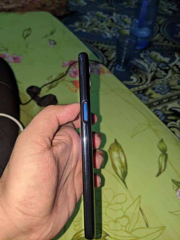 MOTOROLA MOTO ONE 5G 2