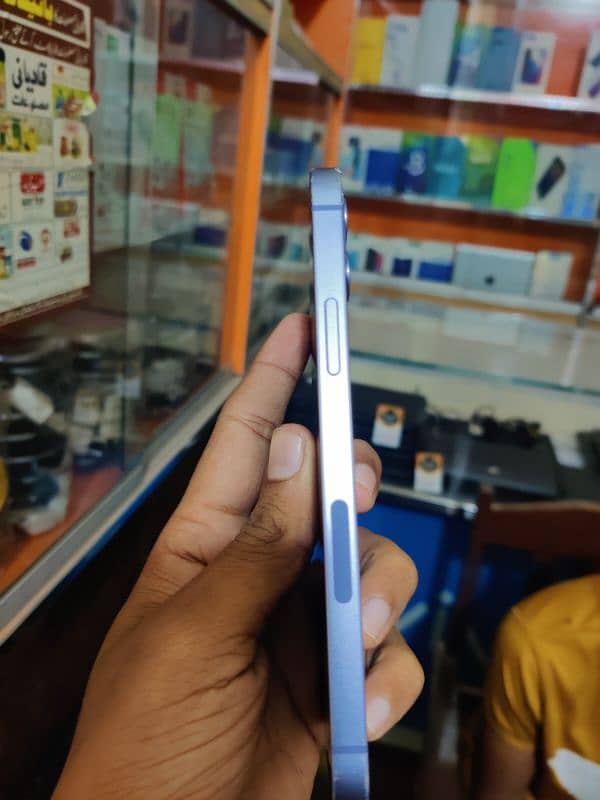 iphone 12 64 GB 3