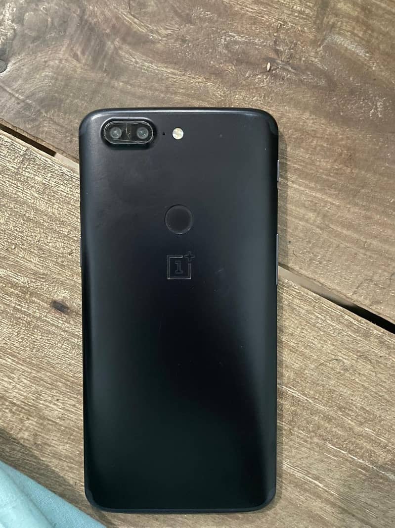 OnePlus 5T 1