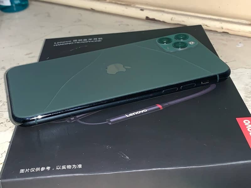 I phone 11pro MAX Non pta 256 GB factory unlocked 7