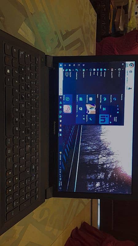 Lenovo laptop 4