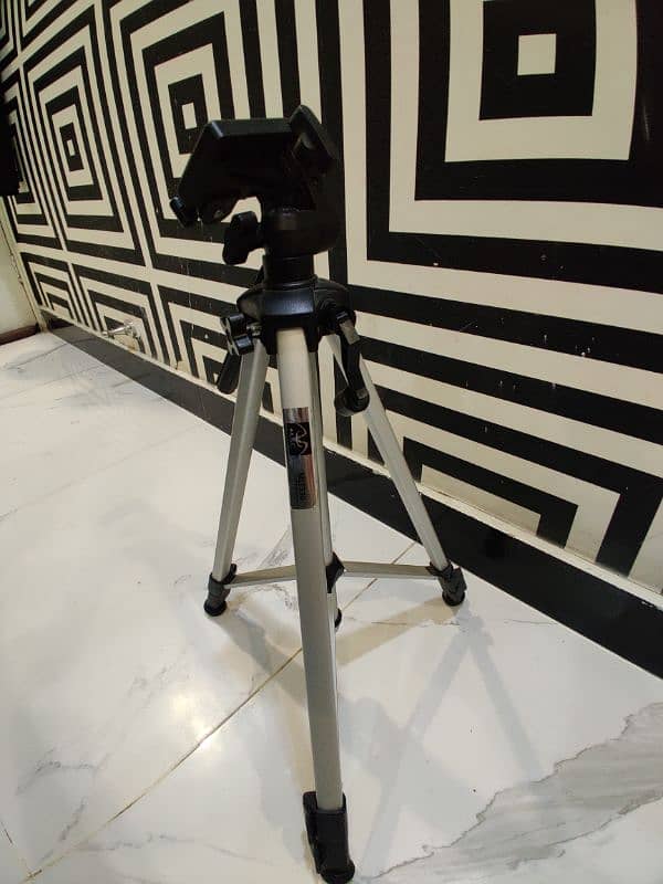 camera tripod 1