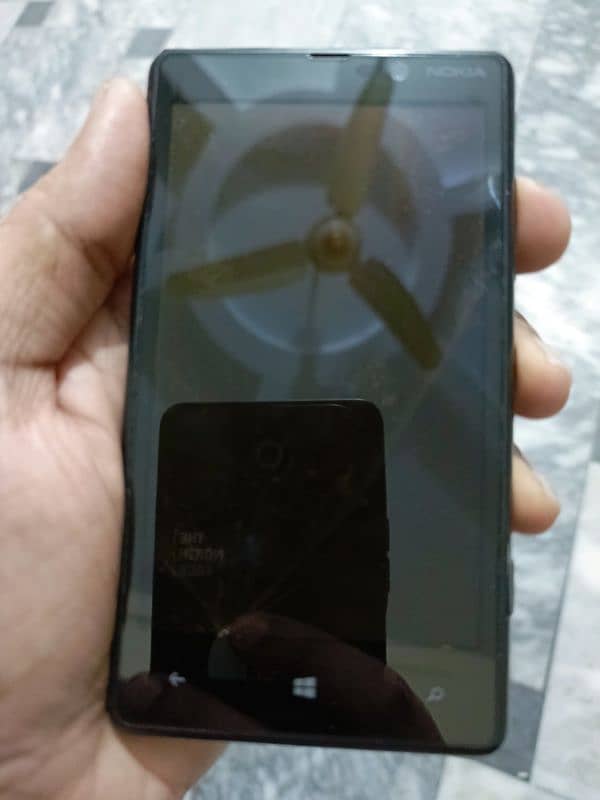 nokia Lumia 820 0