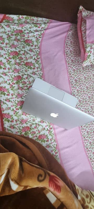 macbook pro 2015 8gb 256 gb 0