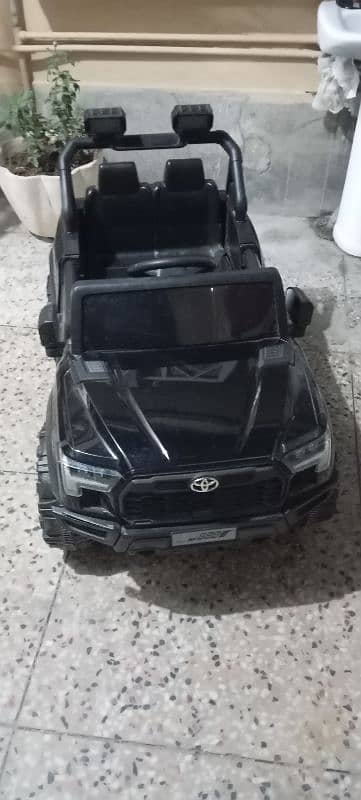 Kids Jeep in excellent condition 3