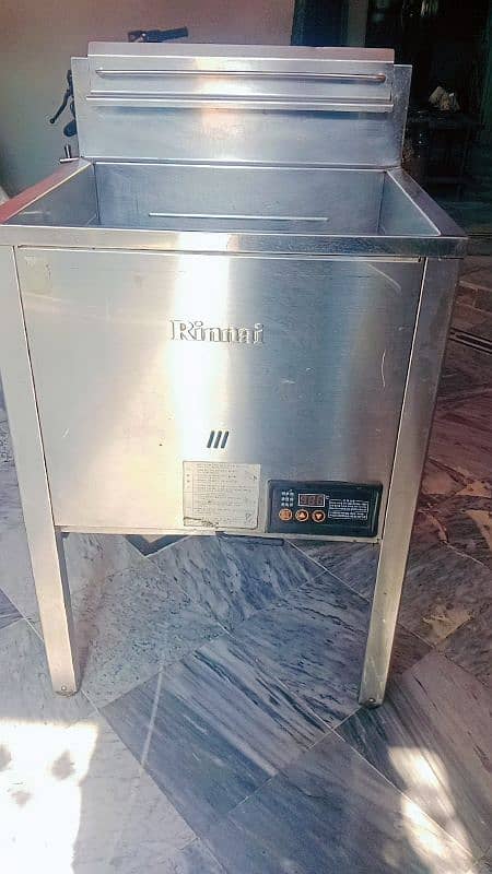 Rinnai 32 liter Fryer 5