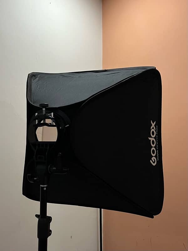 small lighting setup , Godox xpro S , flash gun , softbox with stand 5