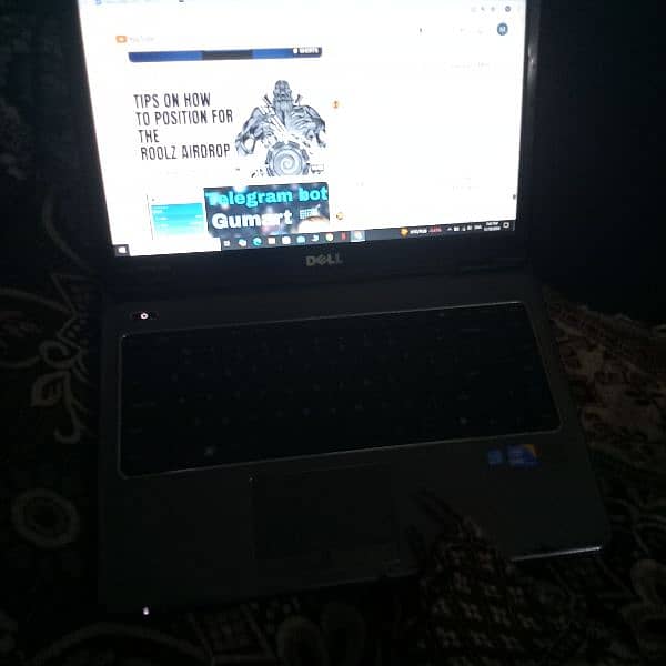 Dell laptop 0