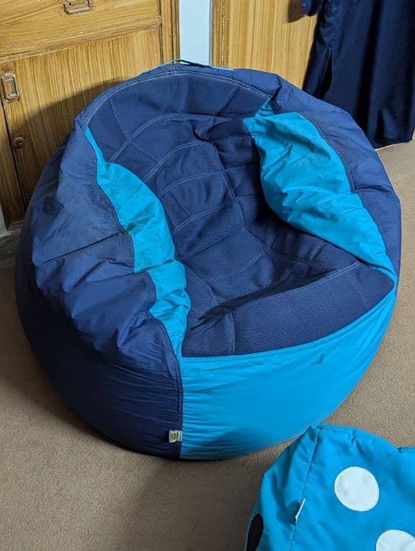 Bean Bag with ottoman 3