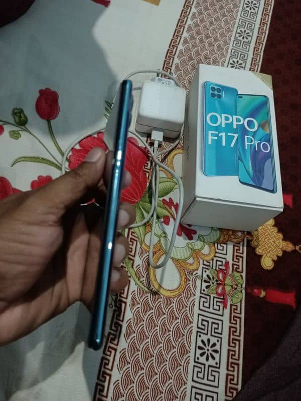 oppo f17.8. . . 128pro 3