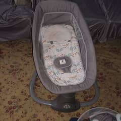 Mastela 3-in-1 Deluxe Multi-Functional Bassinet – Grey