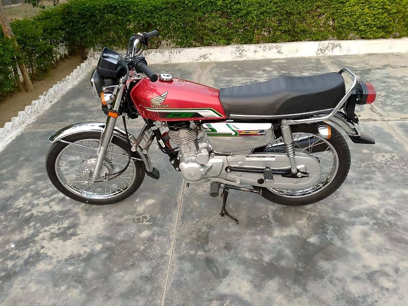 Honda 125 s 0