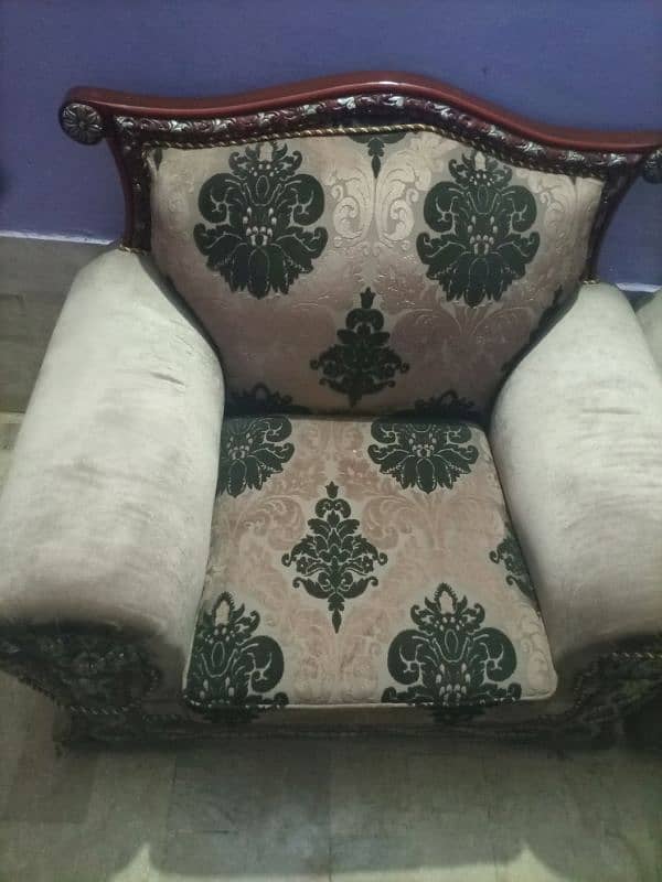 Sofa set 5 seater 3