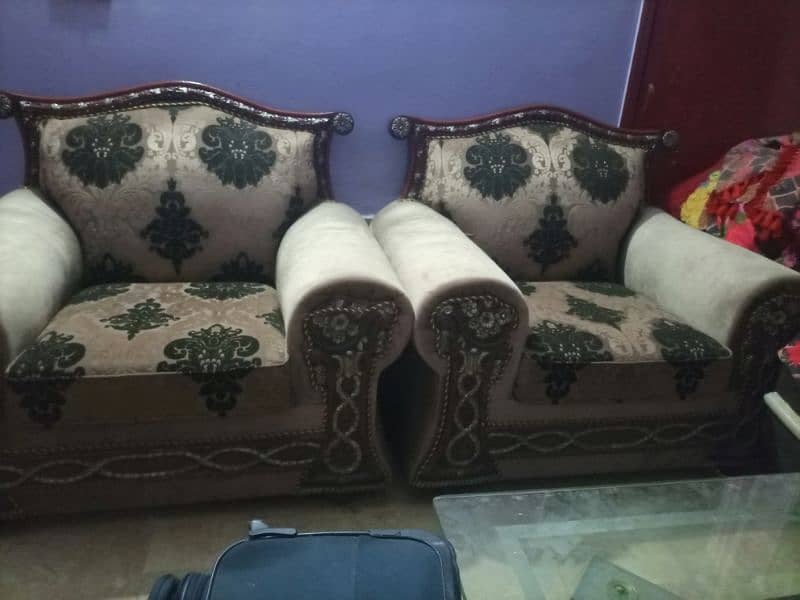 Sofa set 5 seater 4