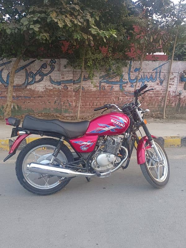 Suzuki GS150SE Like New Condition 2