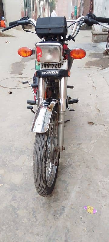 Honda CG-125 Bike 1