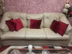 5 seater sofa in very good condition