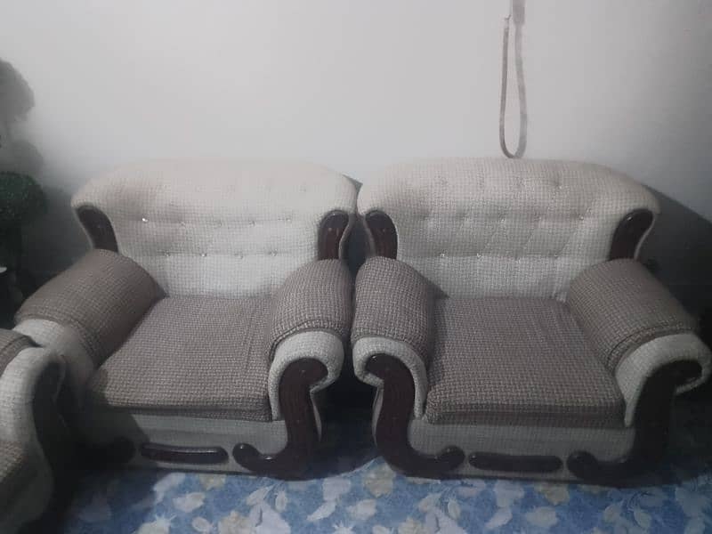 7 seater Sofa Urgent sale Call WhatsApp 03111031808 0